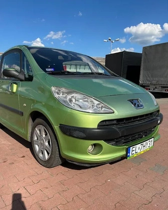 Peugeot 1007 cena 7600 przebieg: 213282, rok produkcji 2006 z Łódź małe 301